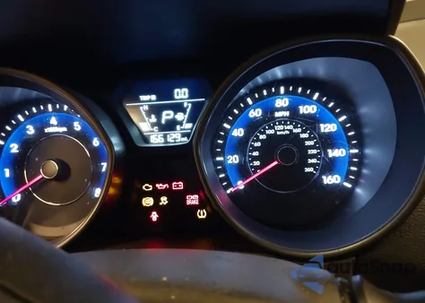 2014 Hyundai Elantra Se from USA, damaged, VIN 5NPDH4AEXEH516646